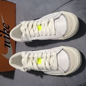 New Blazer Low 77 Jumbo, women size 11, men size 9.5.